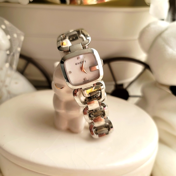 Gucci Accessories - Gucci Women's G-Class 125 Series quartz 24 mm watch